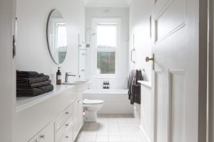 bathroom-2025-02-21-02-05-24-utc